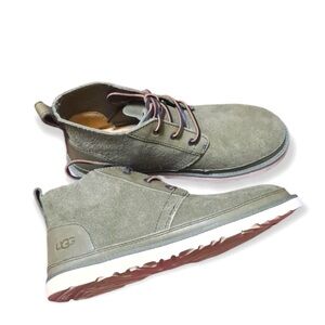 UGG mens Neumel Unlined Leather green  boots  size 9